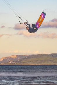 Eleveight-Master C+ V8 Kiteboard