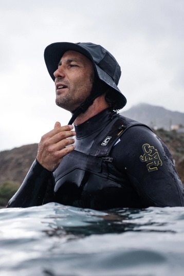 Devoted-Surf Bucket Hat