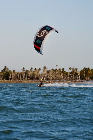 Eleveight-Stratos+ Kite