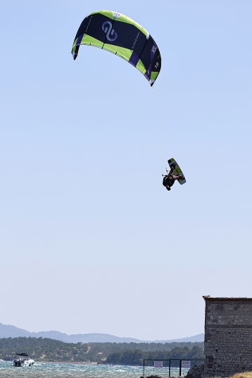 Eleveight-XS V6 Kite