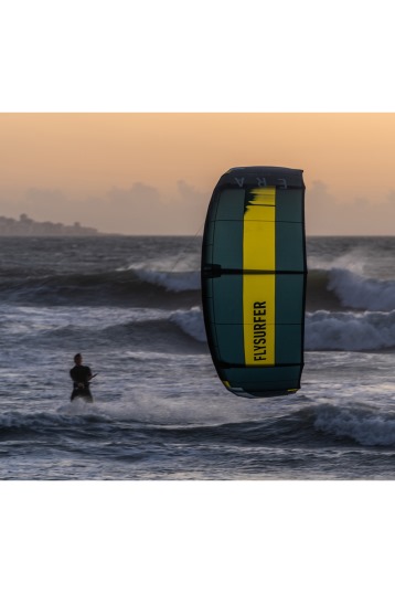 Flysurfer-Era Kite