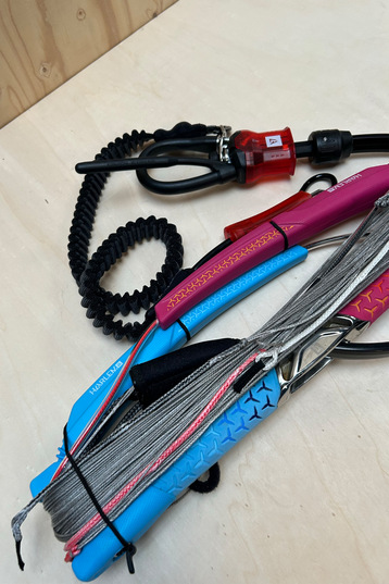 Harlem Kitesurfing-Hadlow Pro Bar (DEMO)