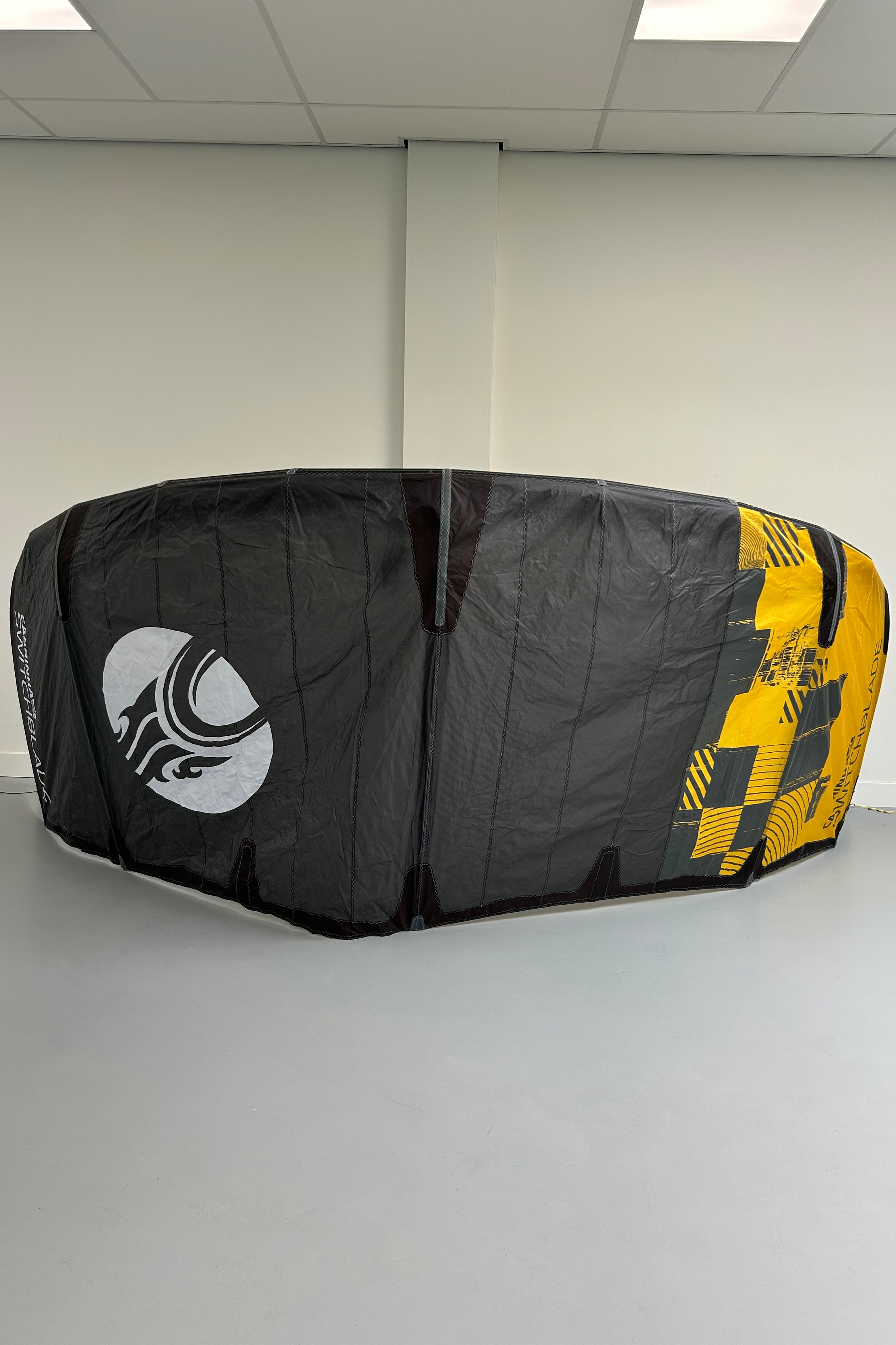 Cabrinha-Switchblade 2023 Kite (DEMO)