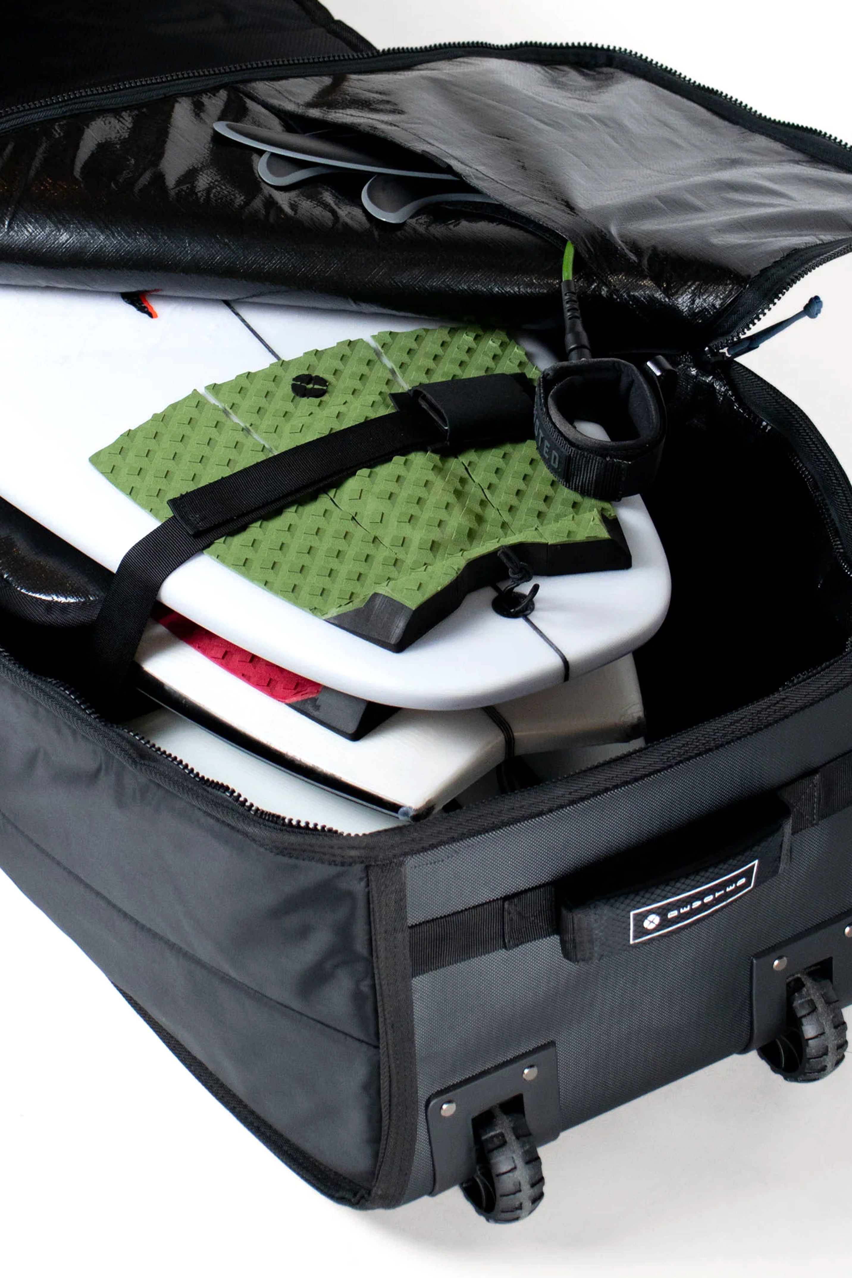 Devoted-Fish 10mm Wheely Quad Boardbag