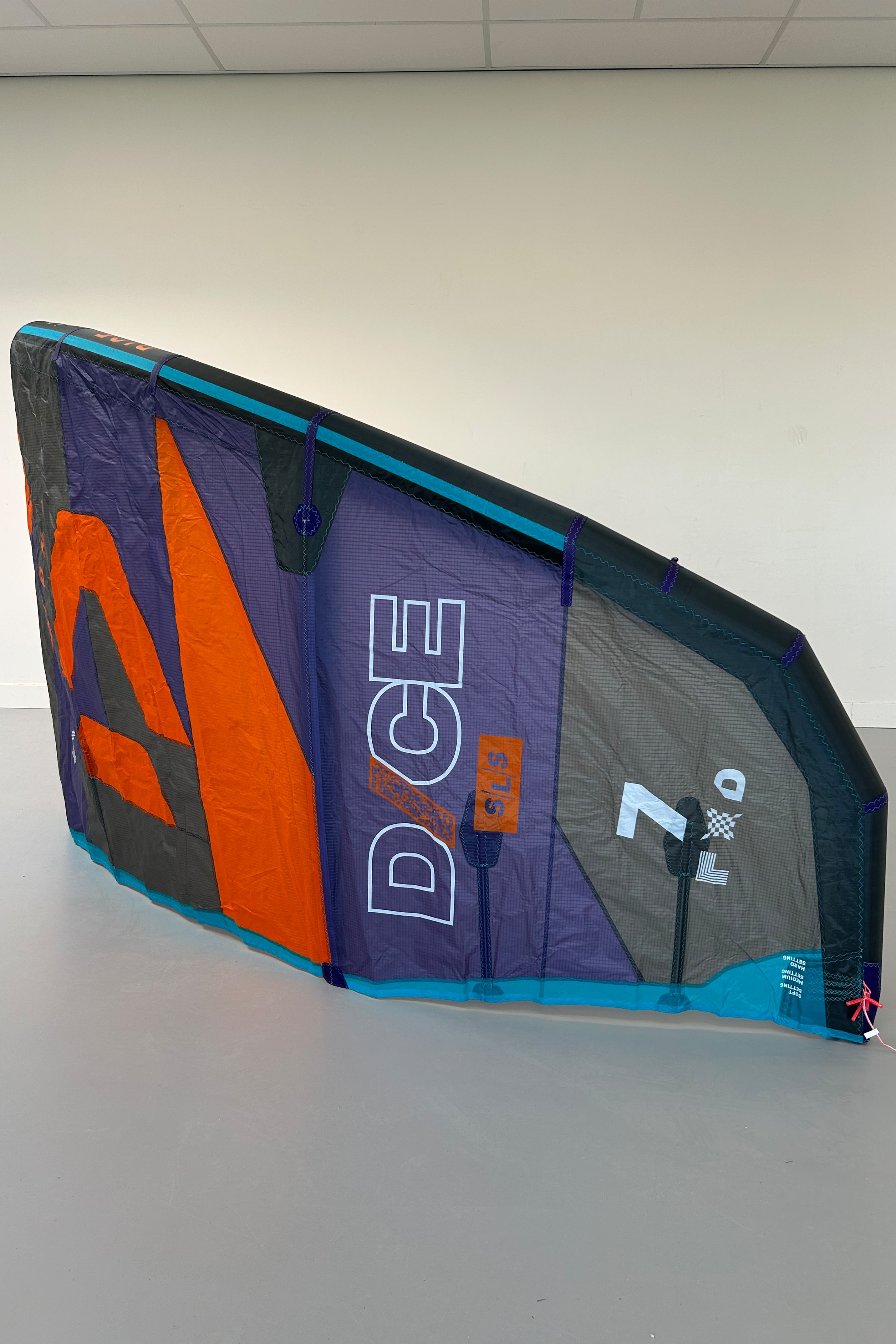 Duotone Kiteboarding-Dice SLS 2024 Kite (DEMO)