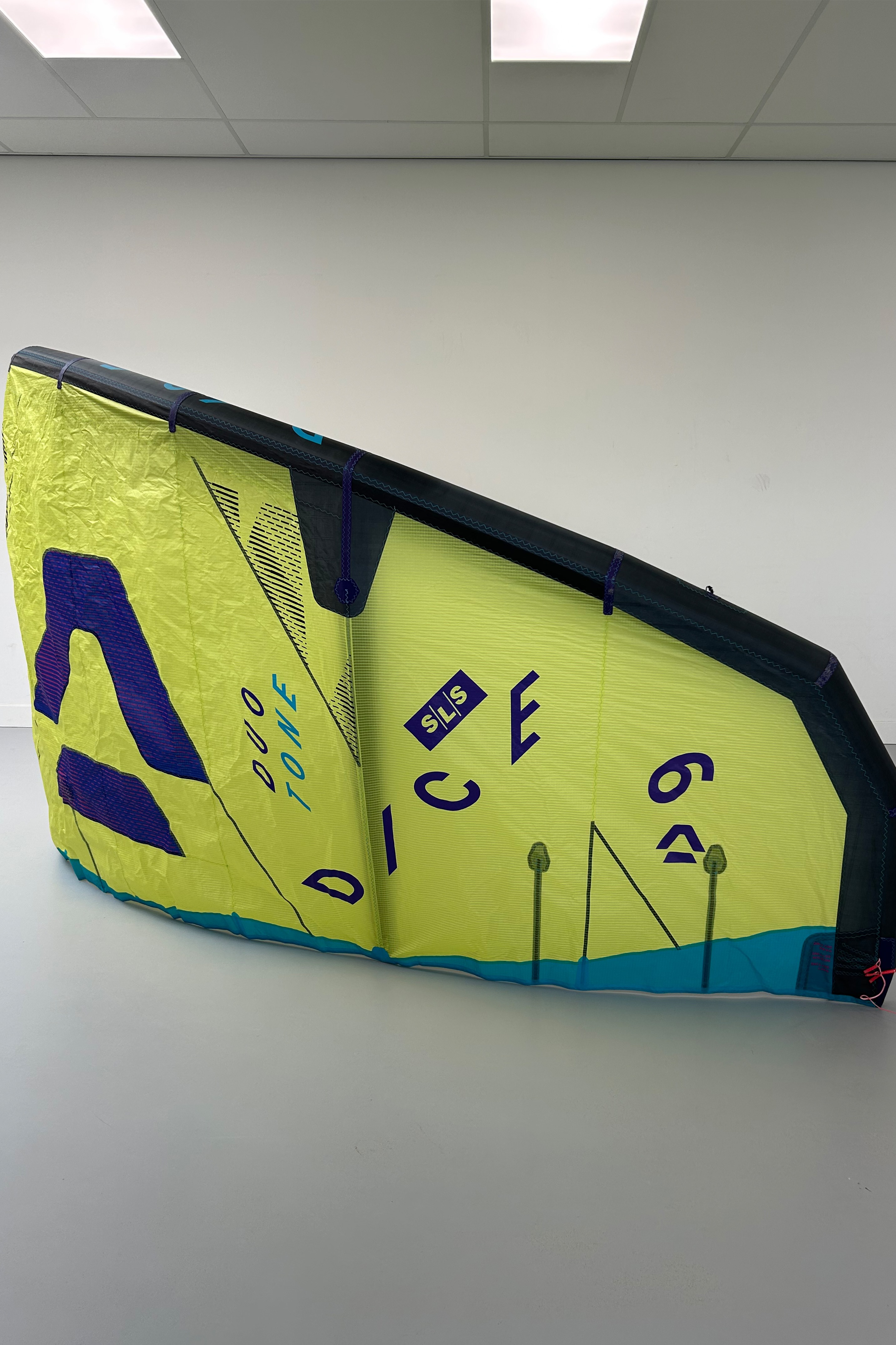 Duotone Kiteboarding-Dice SLS 2025 Kite (DEMO)