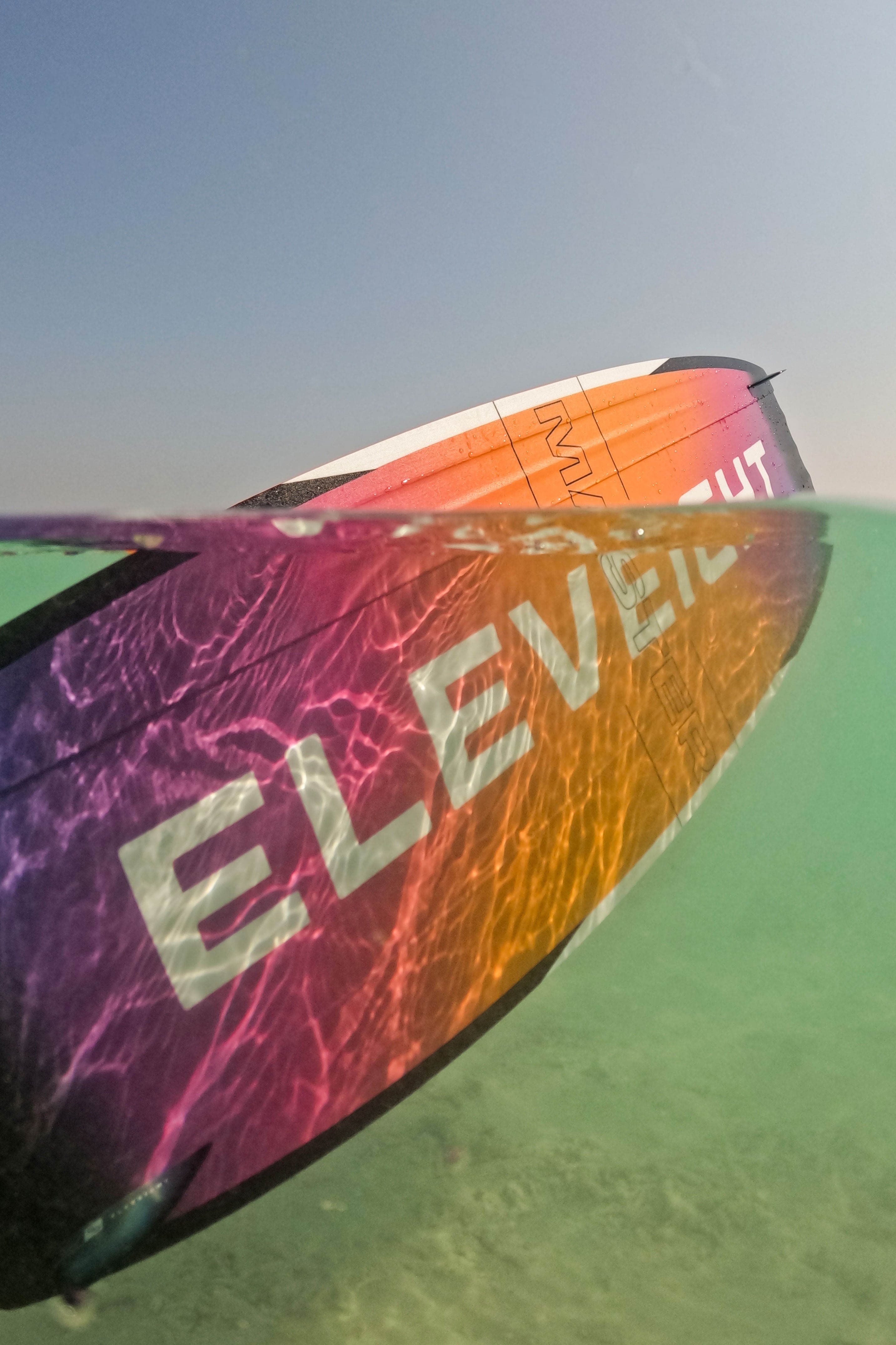 Eleveight-Master C+ V8 Kiteboard