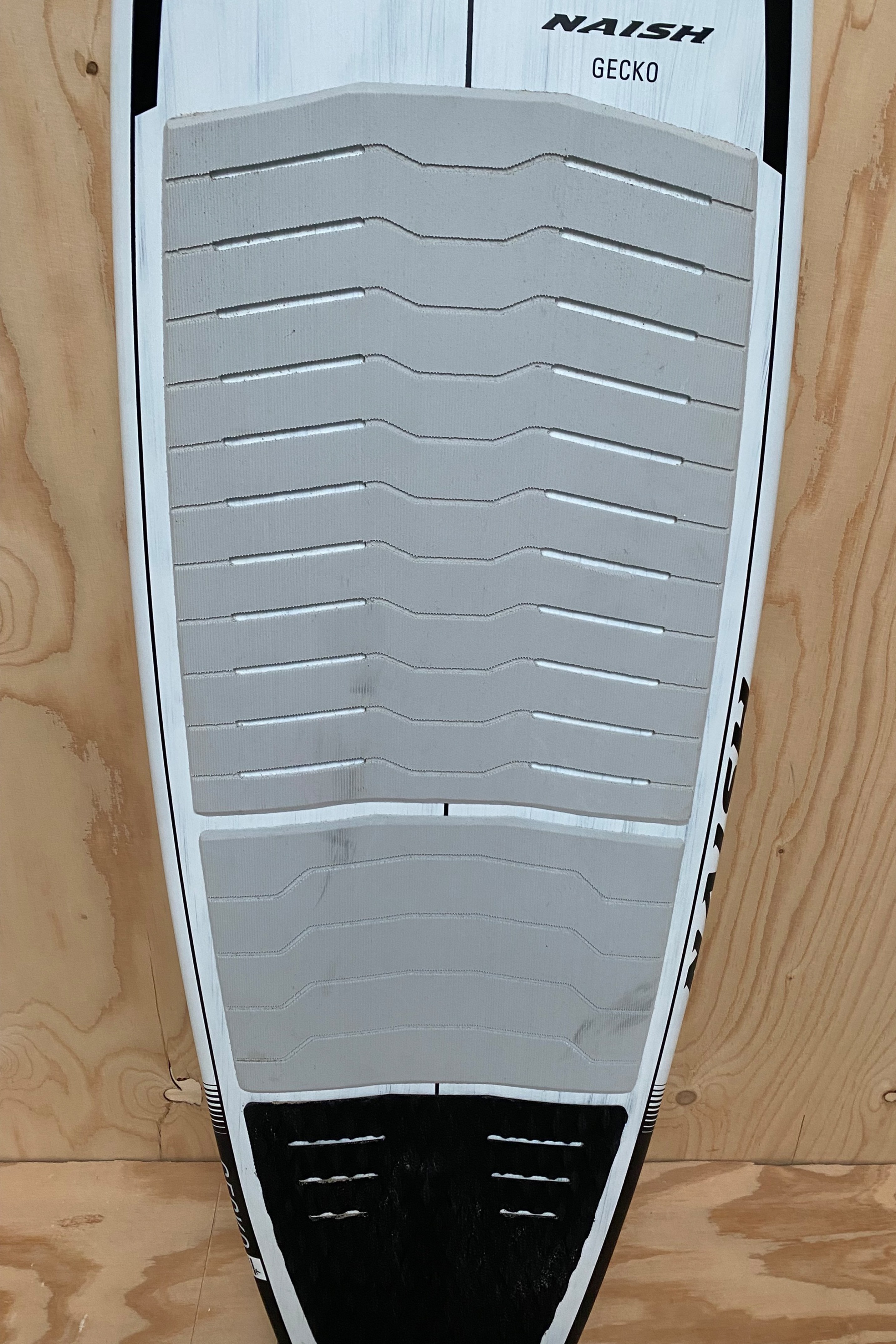 Naish-Gecko 2024 Surfboard (DEMO)