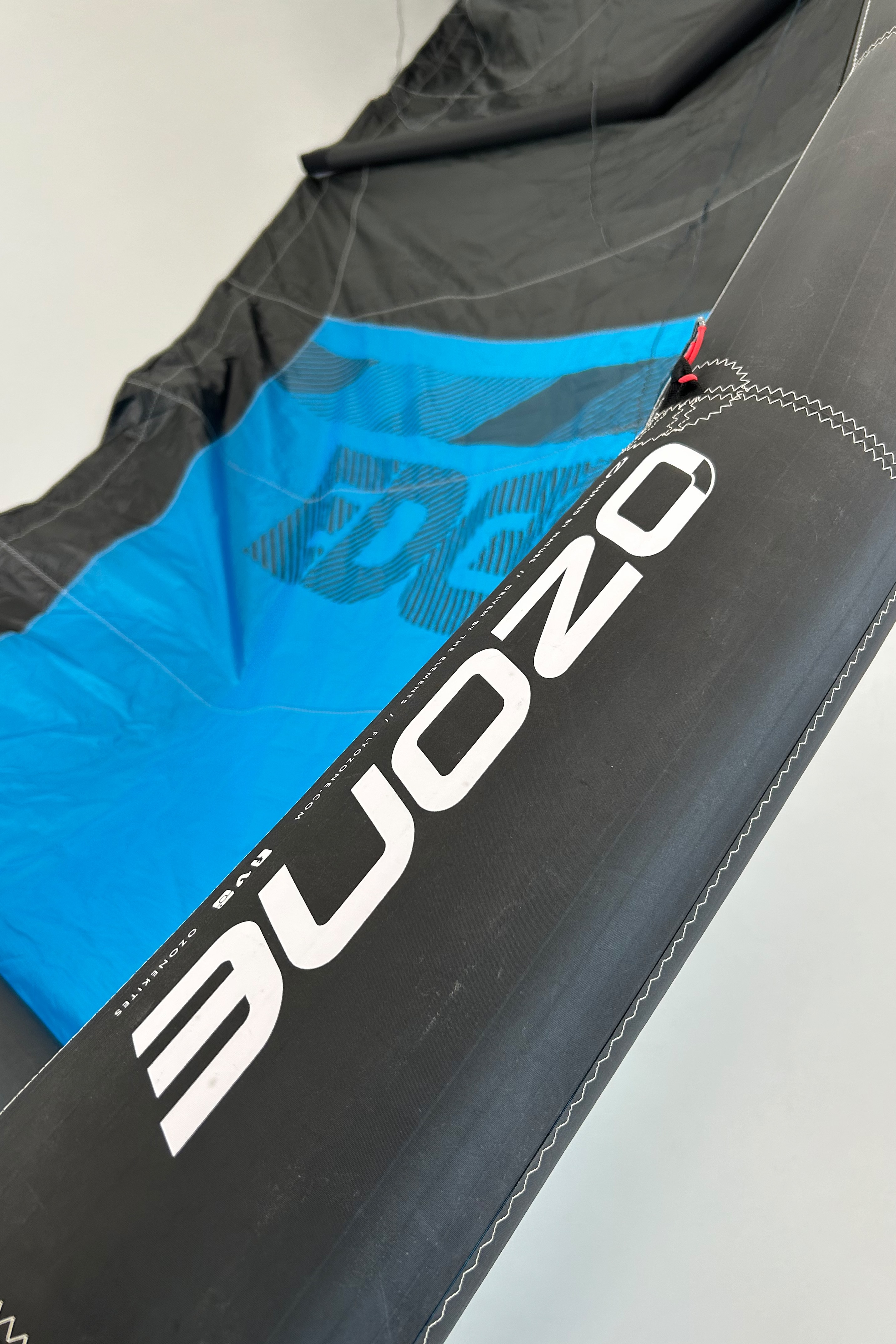 Ozone-Edge V8 Kite (2nd)