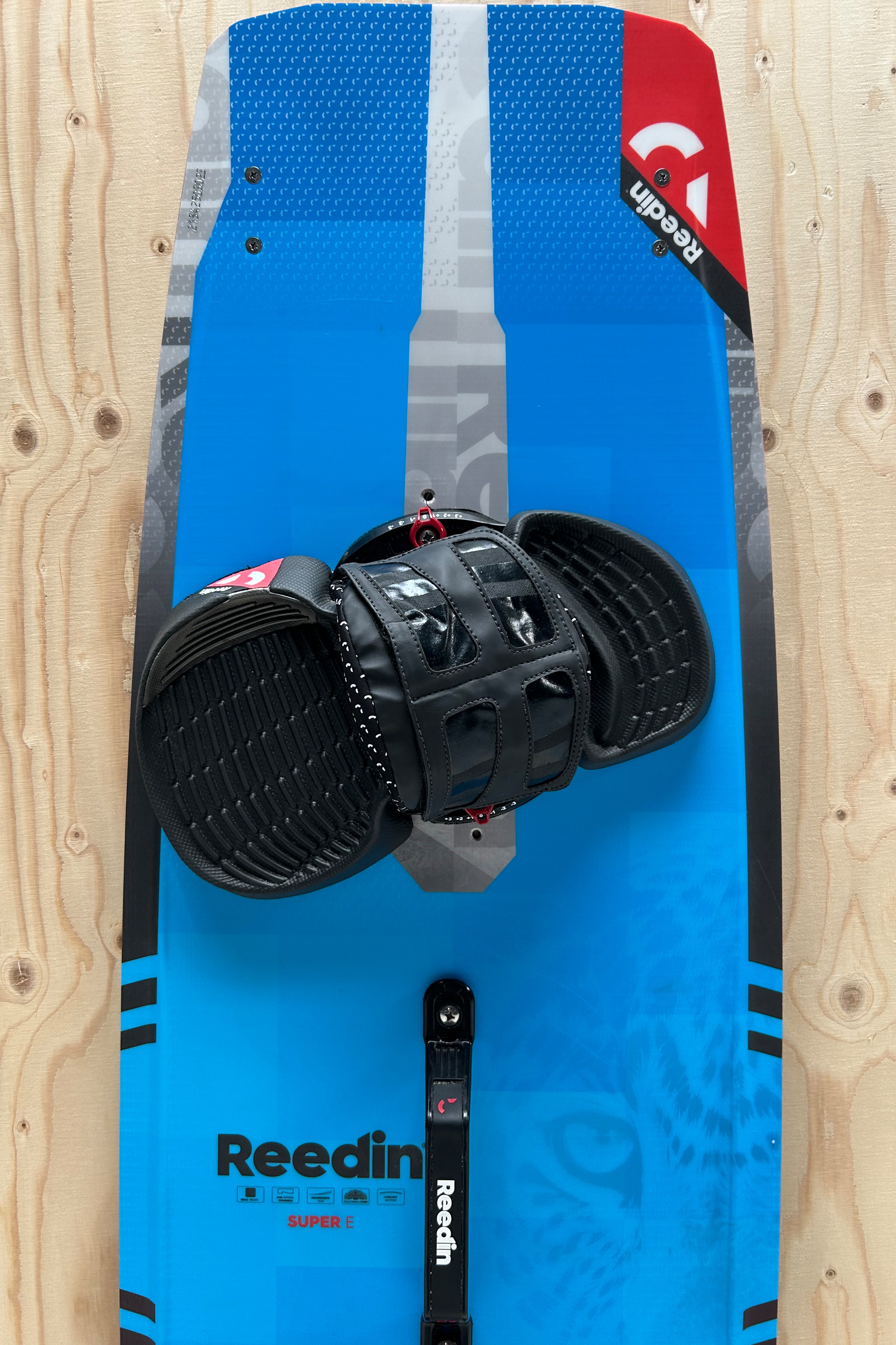 Reedin Kiteboarding-Super E 2025 Kiteboard (DEMO)